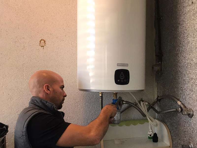 Urgencias365: Fontaneros de Confianza en Alicante